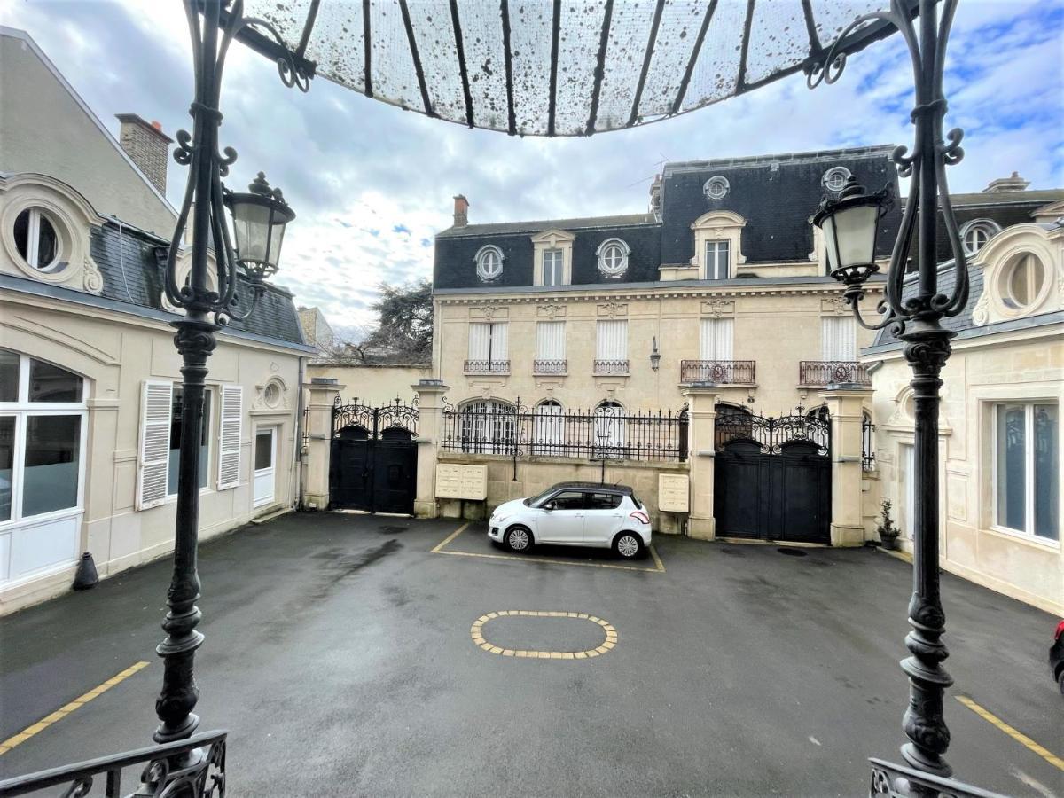 Aux Clefs Des Sacres - Dans Un Hotel Particulier Situe Rue Du Marc - Reims - Hyper Centre Forum Mairie Boulingrin Zewnętrze zdjęcie