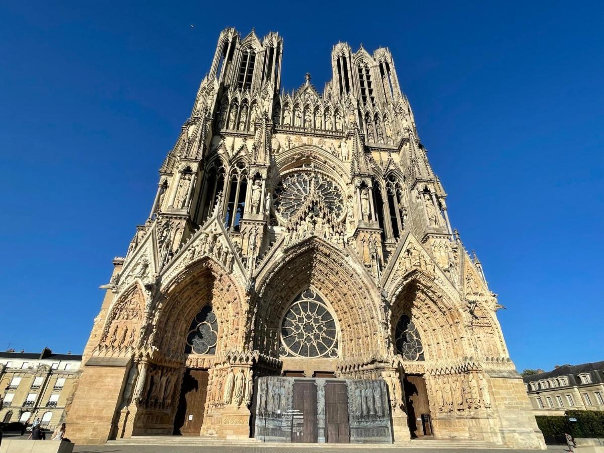 Aux Clefs Des Sacres - Dans Un Hotel Particulier Situe Rue Du Marc - Reims - Hyper Centre Forum Mairie Boulingrin Zewnętrze zdjęcie