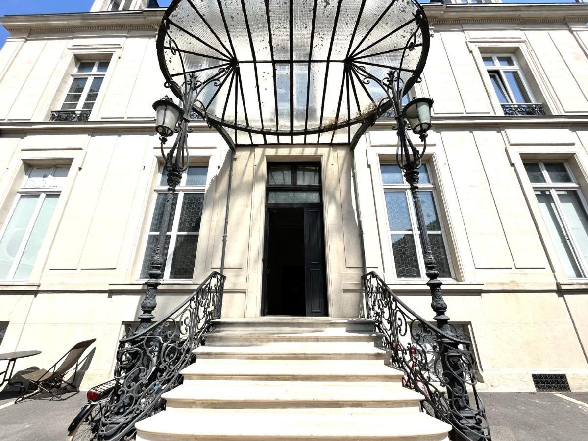 Aux Clefs Des Sacres - Dans Un Hotel Particulier Situe Rue Du Marc - Reims - Hyper Centre Forum Mairie Boulingrin Zewnętrze zdjęcie
